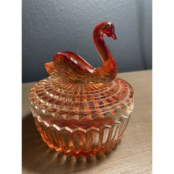 Vintage Jeanette Glass Amberina Glass Swan Candy Dish w/ Lid Ombre Red / Yellow - Picture 1 of 9